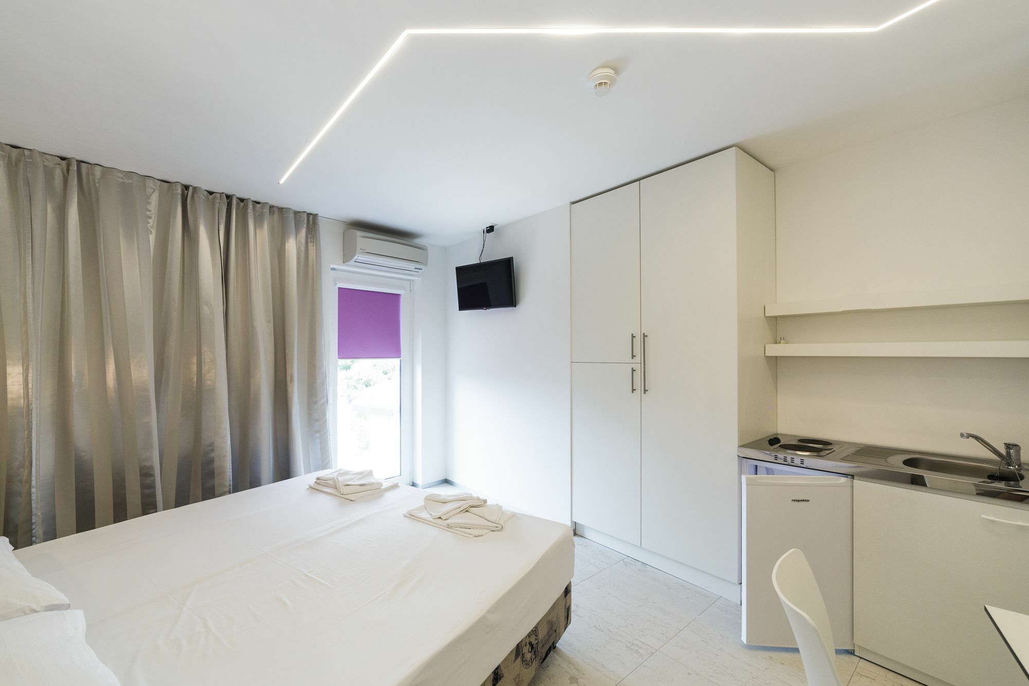 Hotel Pansion Sretno Pasko Sunce Novalja Luaran gambar